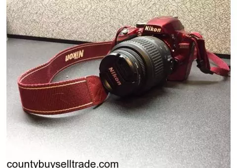 Nikon D-3200 DSLR with an 18-55mm DX lens with autofocus and Vibration reduction