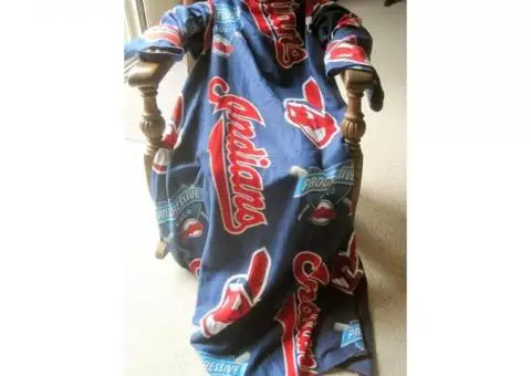 NEW MLB Cleveland Indians Comfy Fleece Throw w/ Sleeves Snuggie