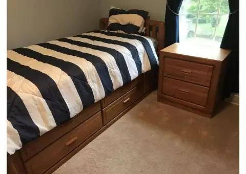 Stanley twin bedroom set