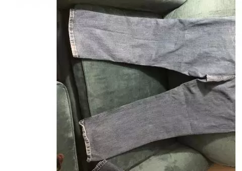 GENTLY USED Wrangler Advanced Comfort Relaxed Fit Jeans - 44 x 32